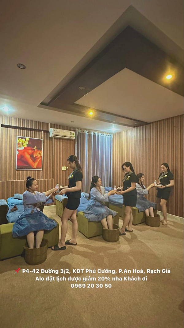 Massage Khoẻ Hoa Chi Anh đông nghịt khách và cuối tuần 