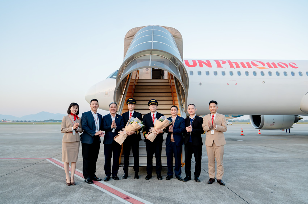 săn vé Cathay Pacific